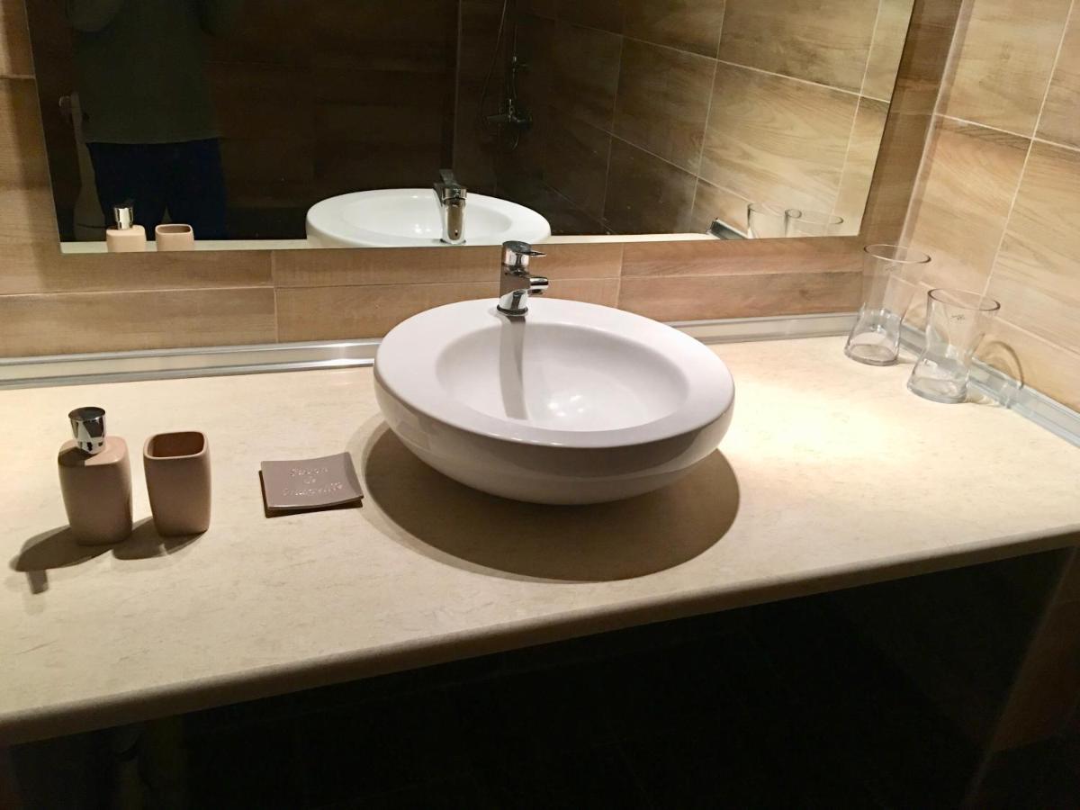 アフィトス Modern Houseゲストハウス エクステリア 写真